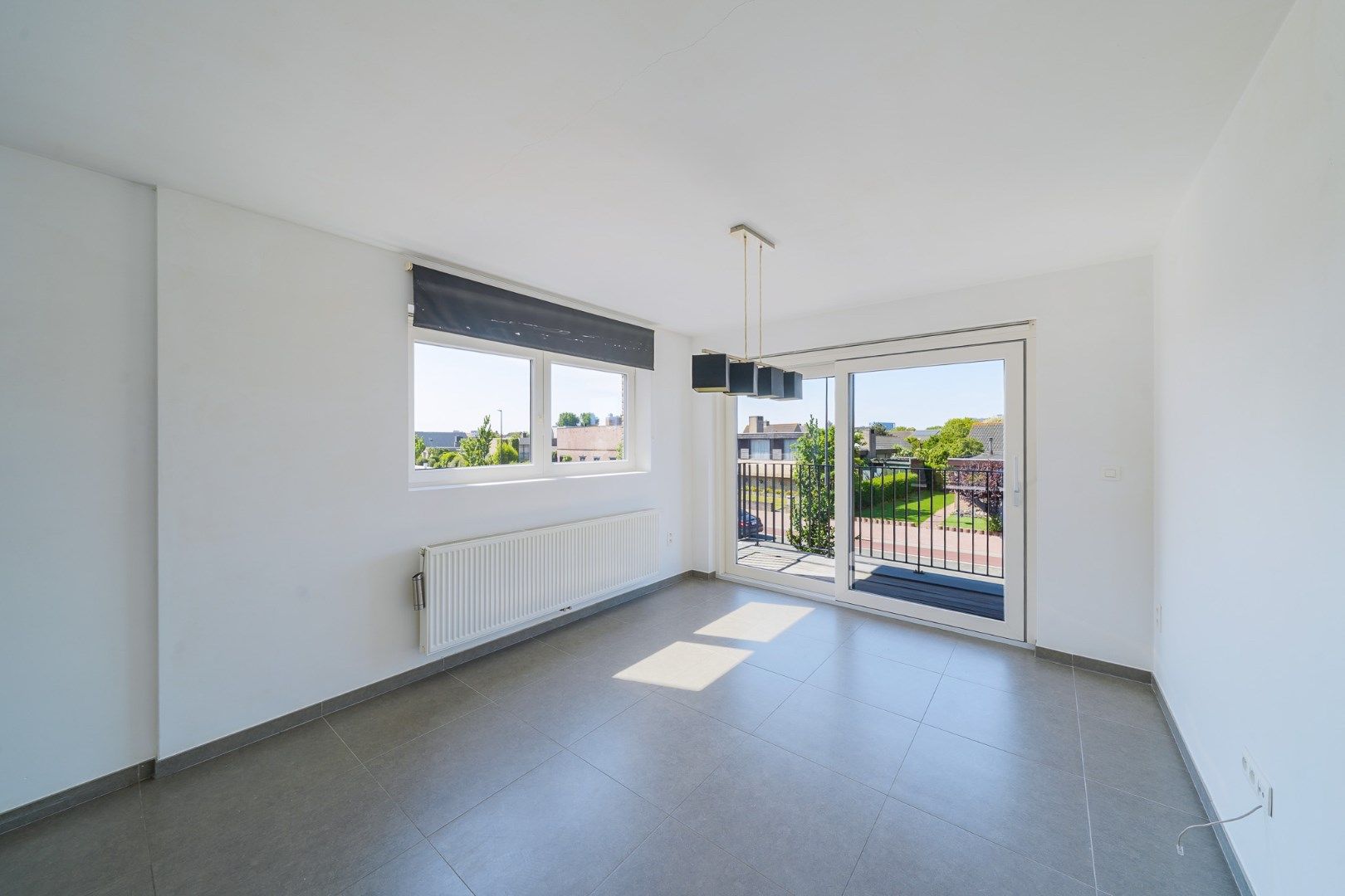 Recente en energiezuinige woning met 4 slaapkamers, ruime garage en tuin foto 15