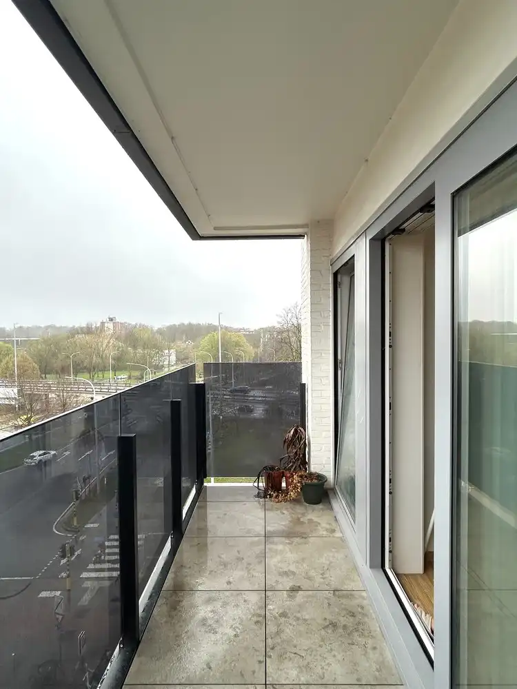 Op te frissen 1-slaapkamerappartement met autostaanplaats en kelder foto 11