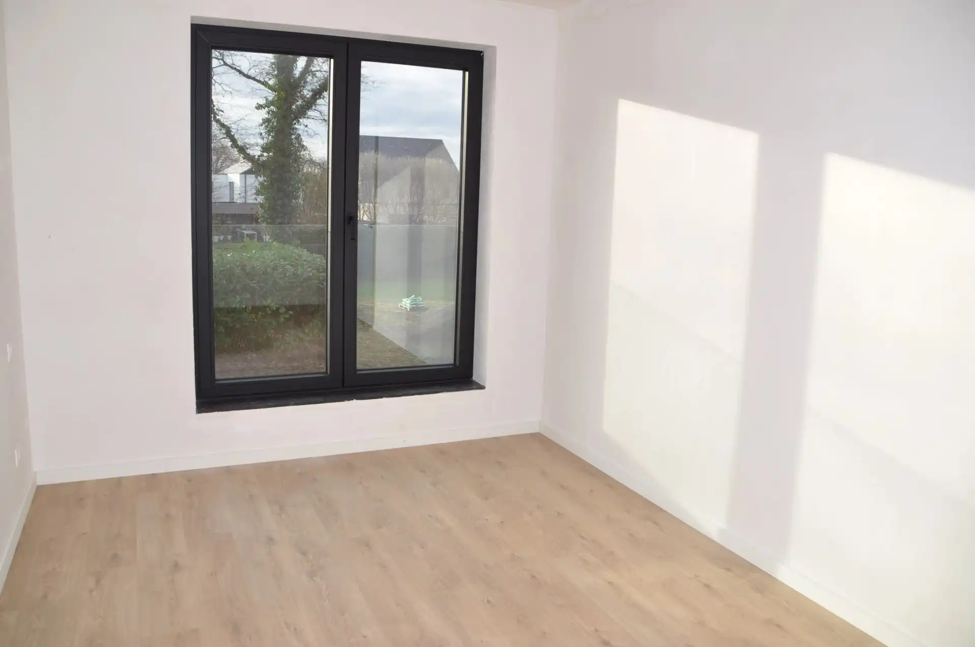 ZEER ENERGIEZUINIGE NIEUWBOUWWONING MET 3 SLPK IN HEUSDEN-ZOLDER foto 16