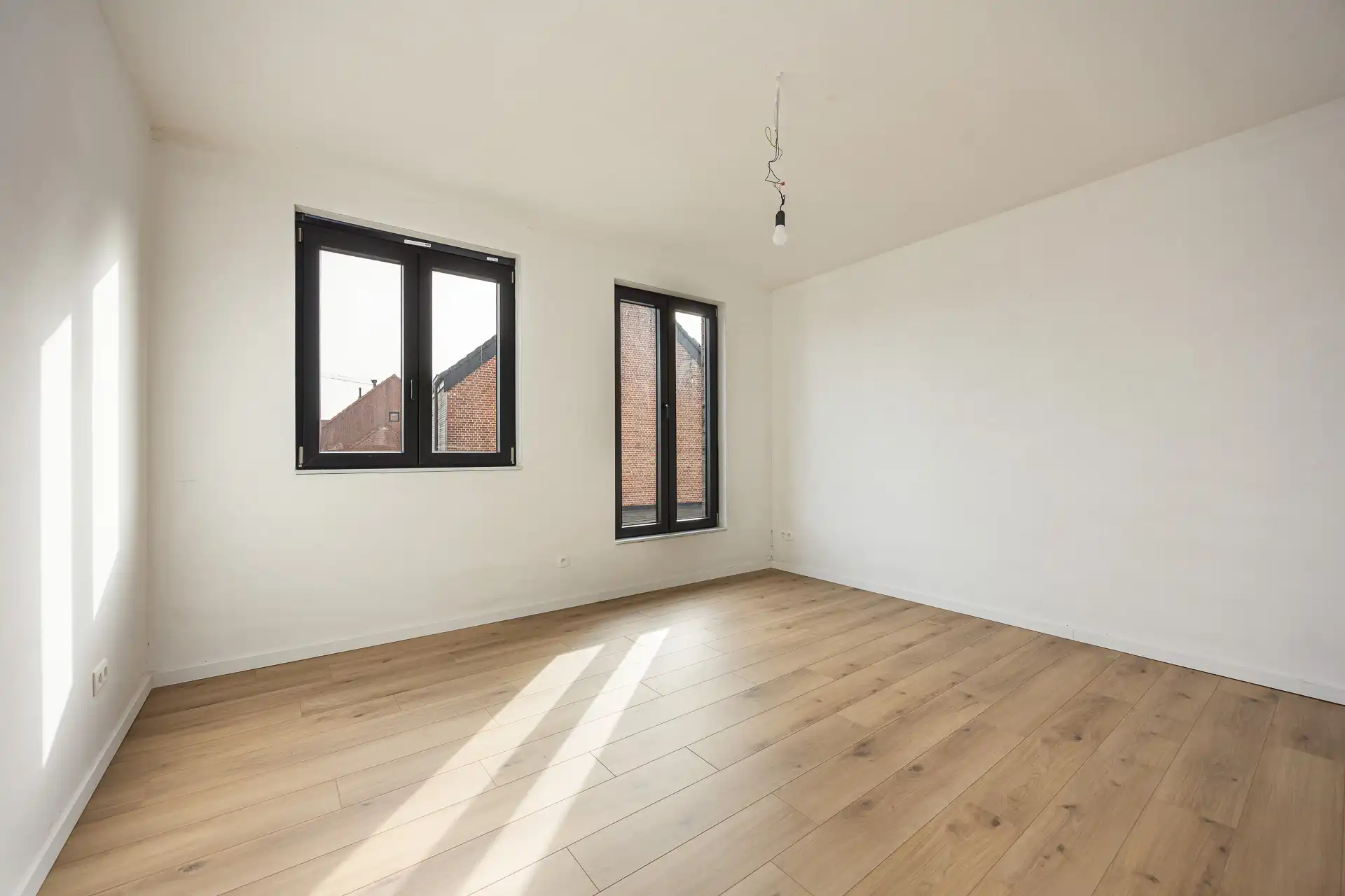 Vernieuwde arbeiderswoning foto 13