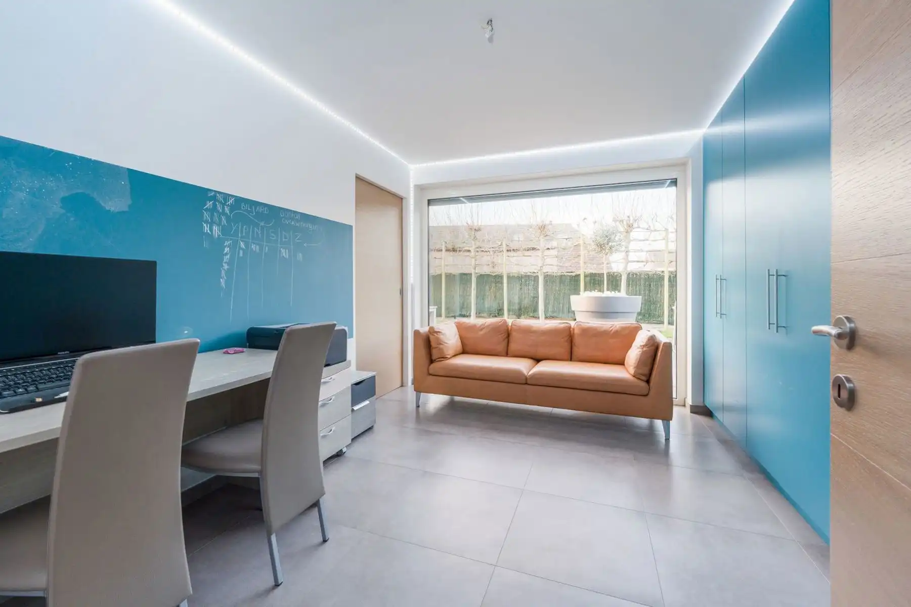 Recente woning te Zomergem met alle comfort aanwezig! foto 14