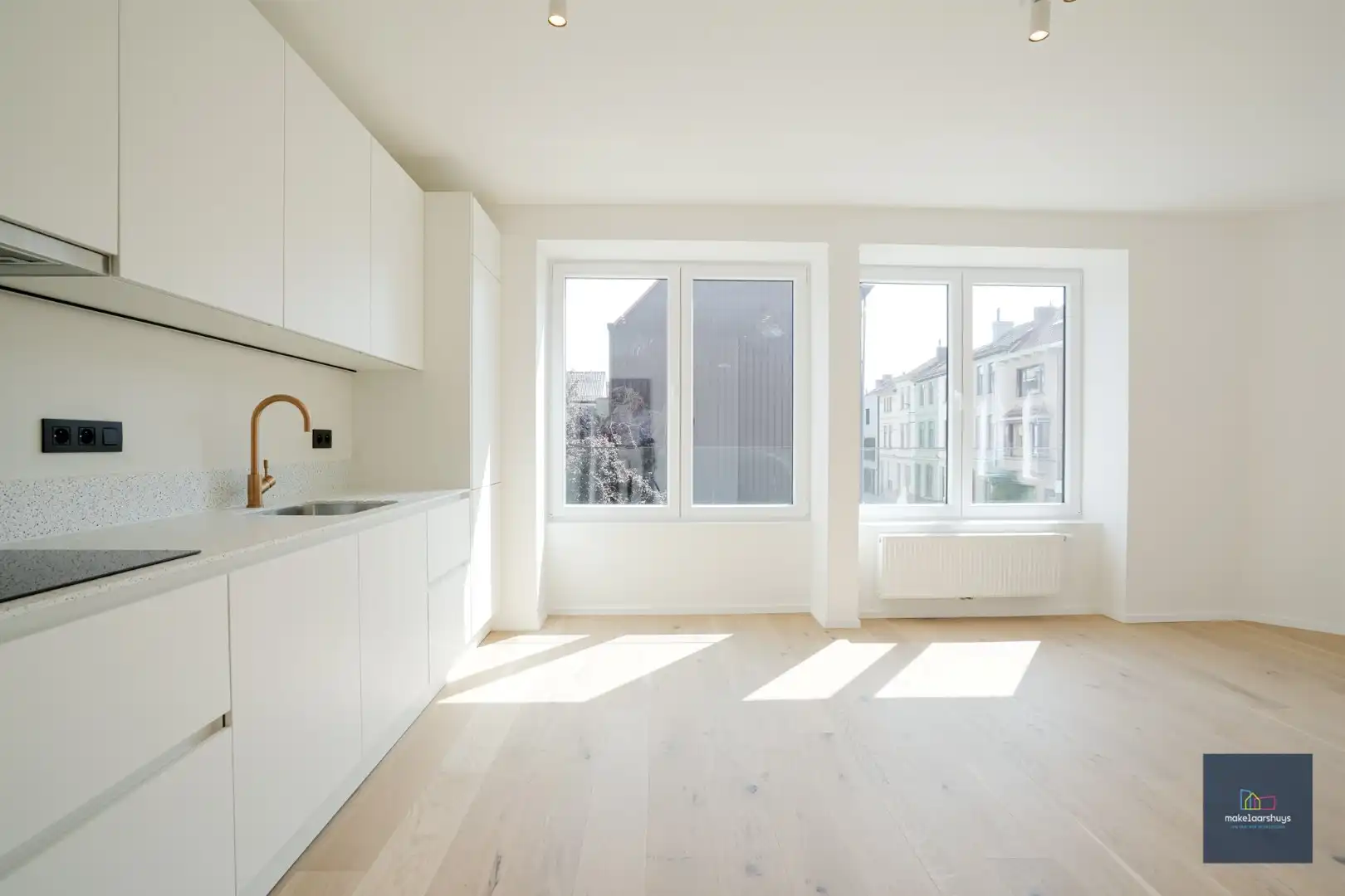 Stijlvol gerenoveerd 2 slaapkamerappartement  foto 9