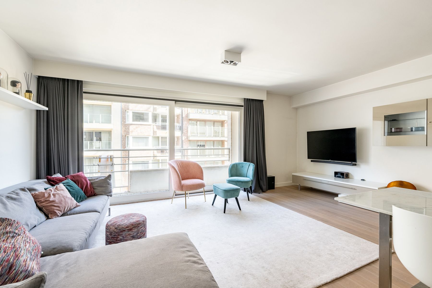 Ruim appartement op een uitstekende locatie foto {{pictureIndex}}