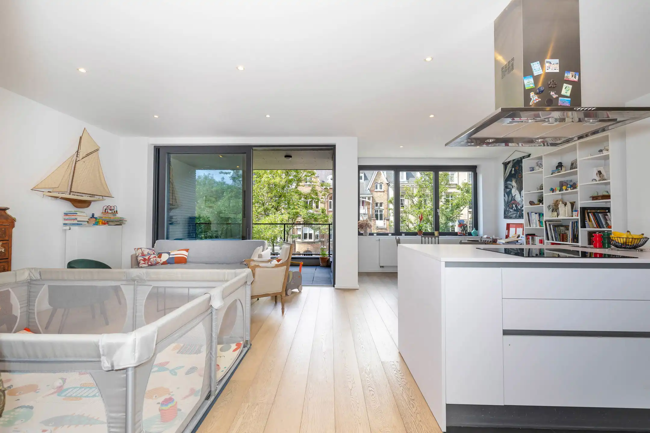 Appartement met 3 slaapkamers + P foto {{pictureIndex}}