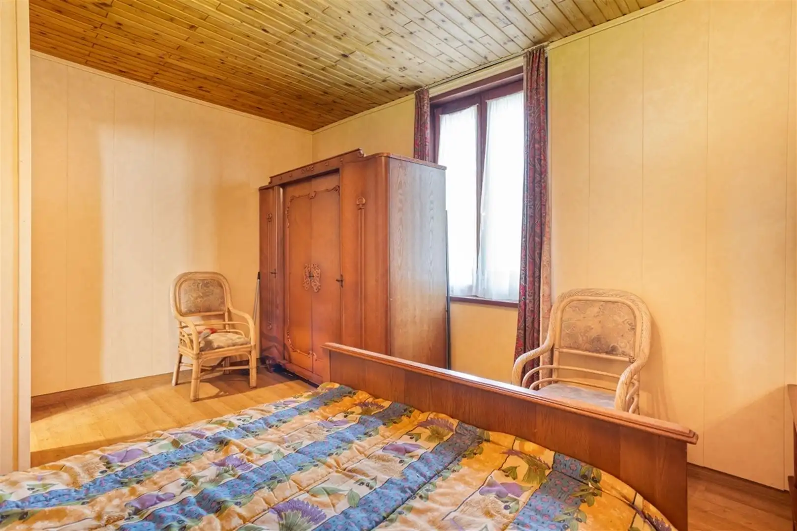 te renoveren woning met tuin foto 20