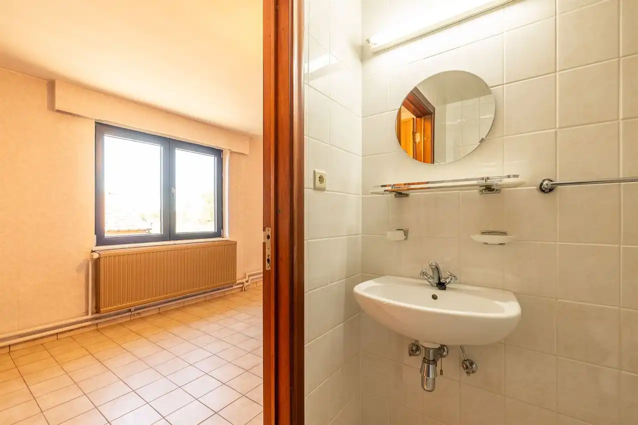 Ruime woning met mooi tuindeel op wandelafstand van centrum foto 31