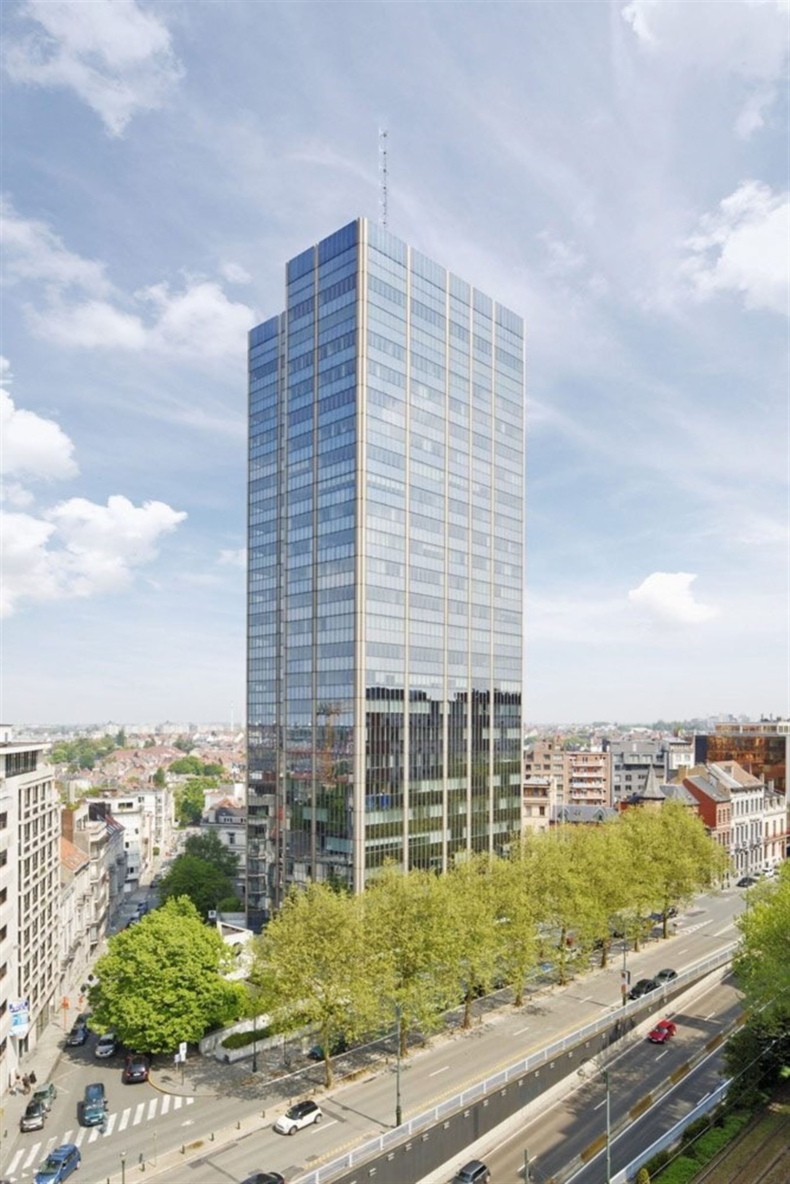 BLUE TOWER - vanaf 160m² foto {{pictureIndex}}