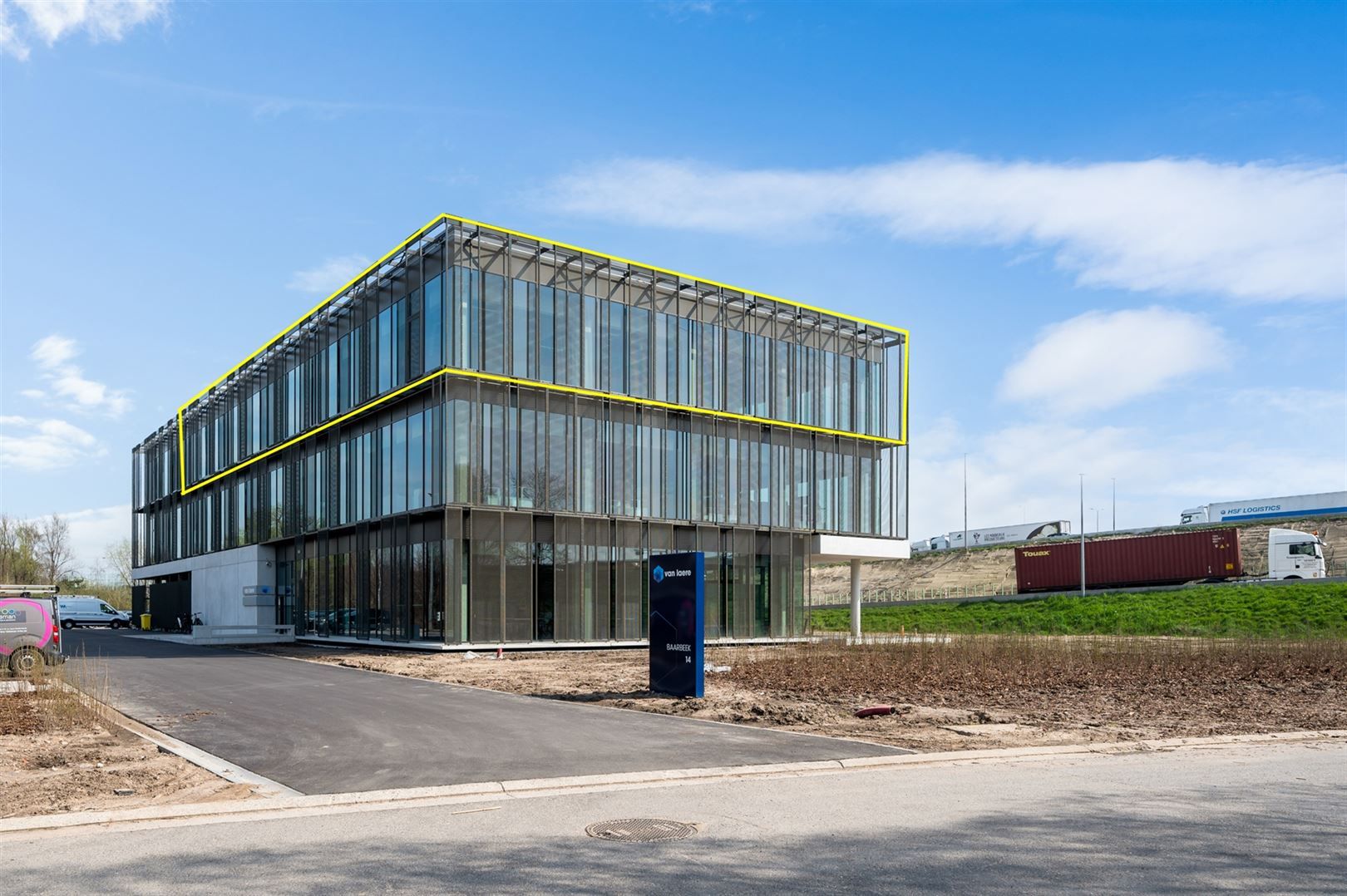 Nieuwbouw kantoor te huur in Zwijndrecht foto {{pictureIndex}}