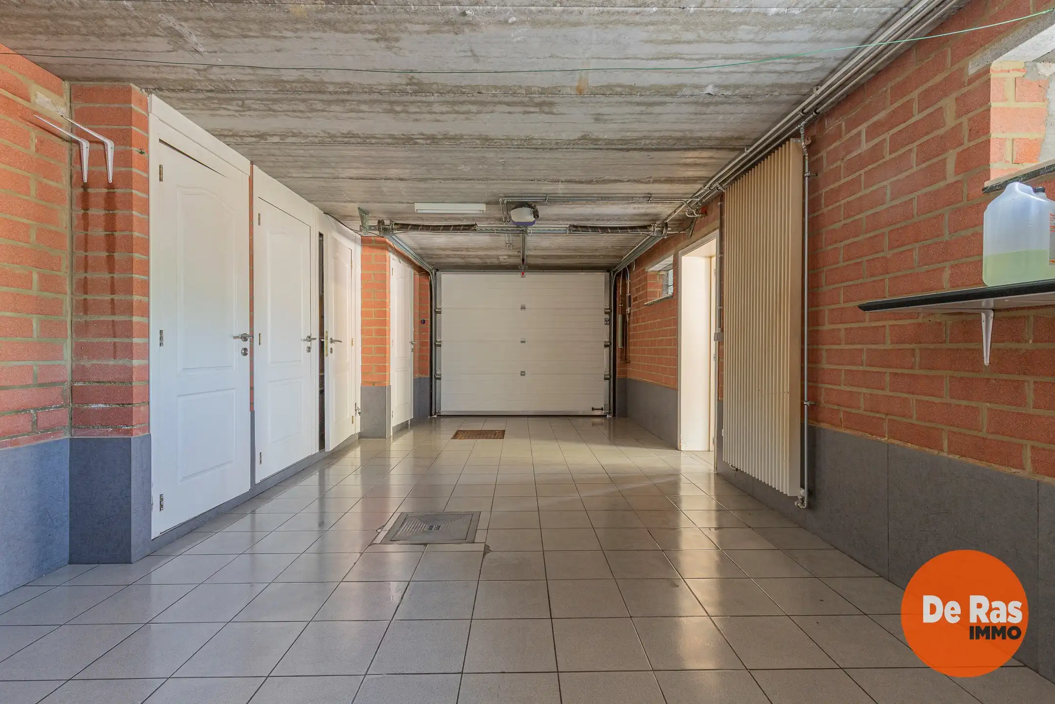 LIEDEKERKE - woning met garage en terras op goede locatie foto 4