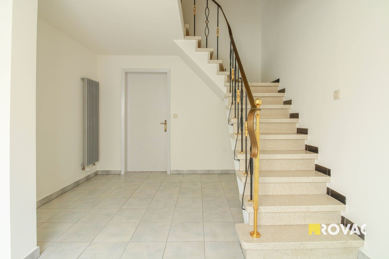 Ruime bel-étagewoning met garage! foto 2