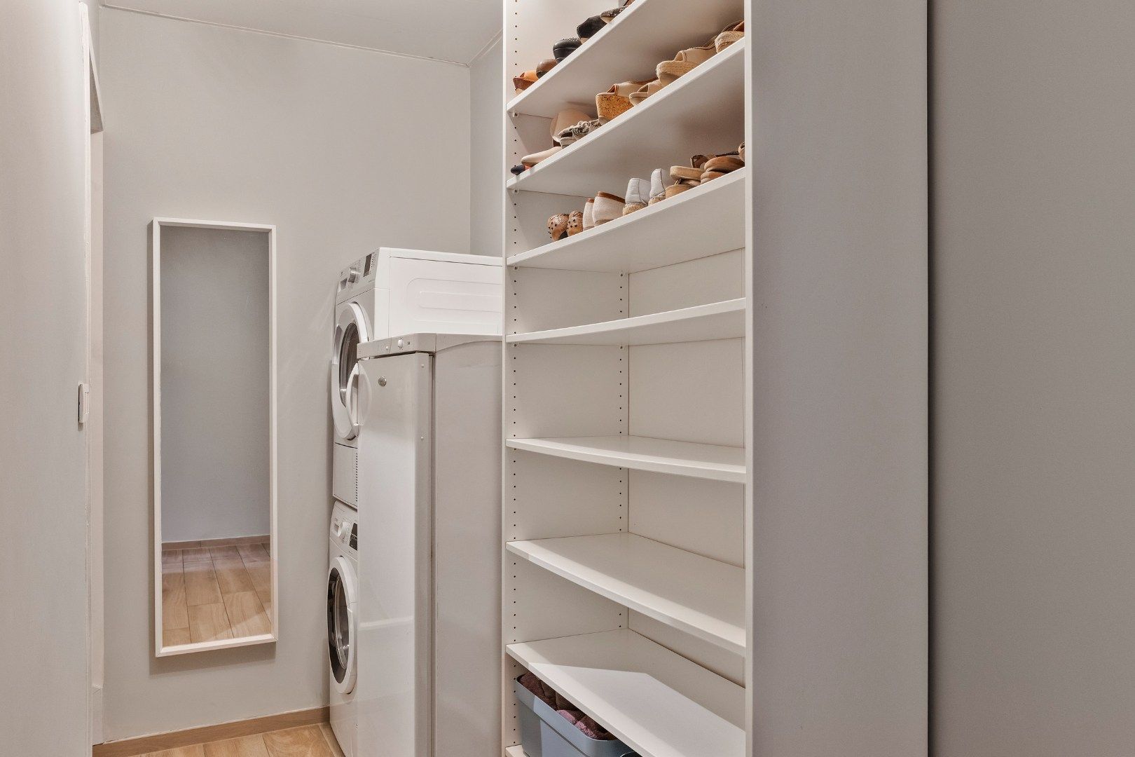 Instapklare, lichtrijke woning met 3 slaapkamers en tuin in Kortrijk foto 13