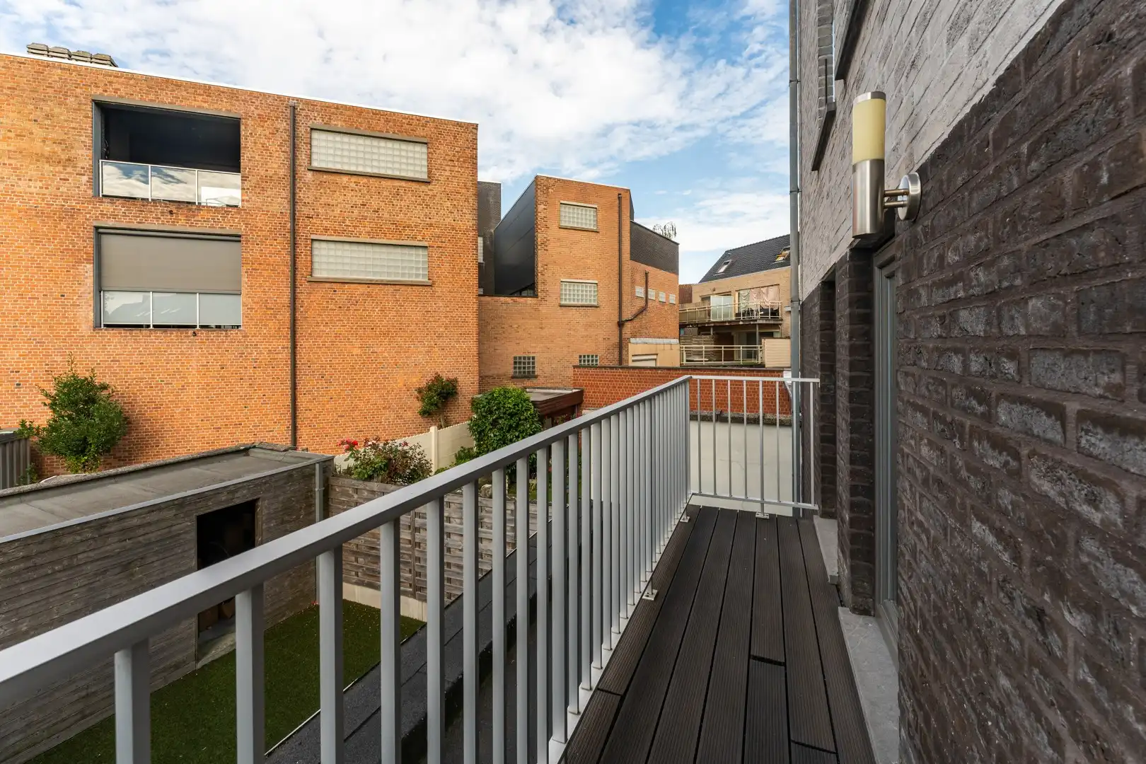 Goed onderhouden en energiezuinig 2-slaapkamerappartement aan station Aalter foto 13