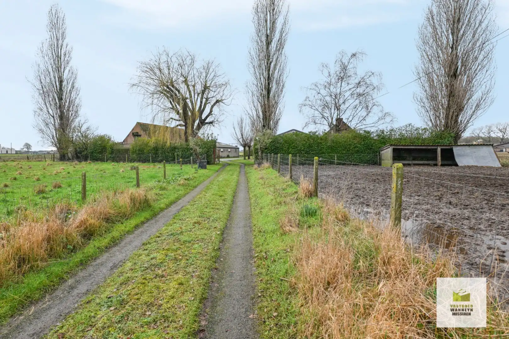 Voormalige hoeve met verkregen functiewijziging op terrein van 4.217 m2 foto 7