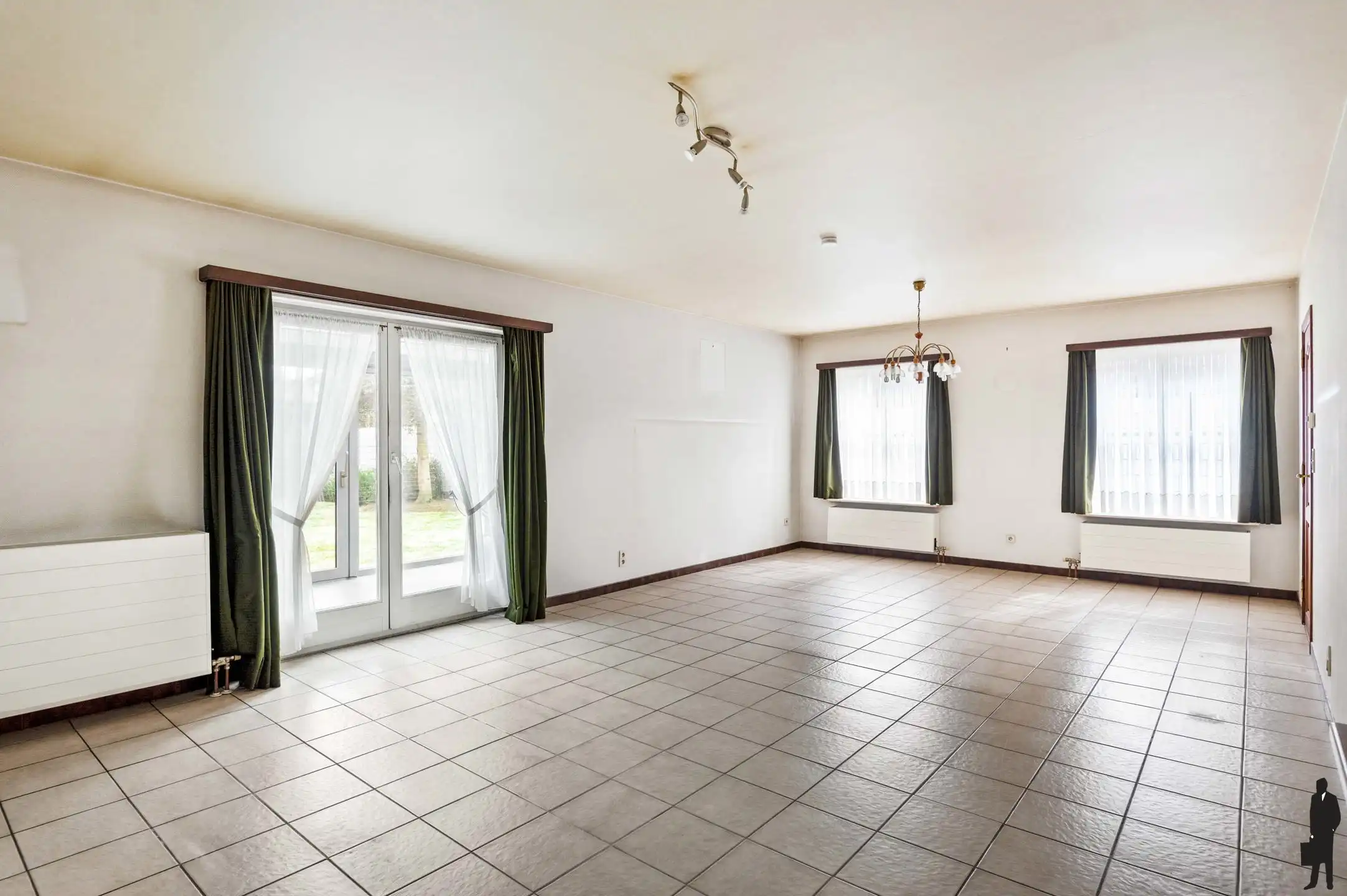 Te renoveren laagbouwwoning met zuid tuin foto 8
