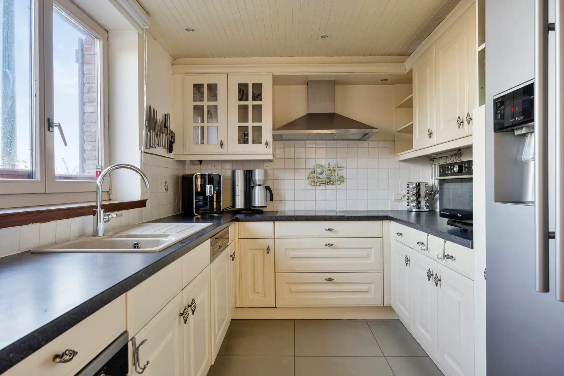 Woning met 4 slaapkamers en garage foto 12