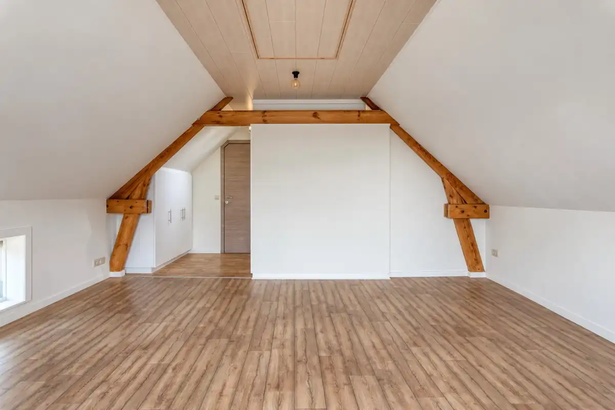 Hoeve met vergunning nabij Het Burreken! foto 16