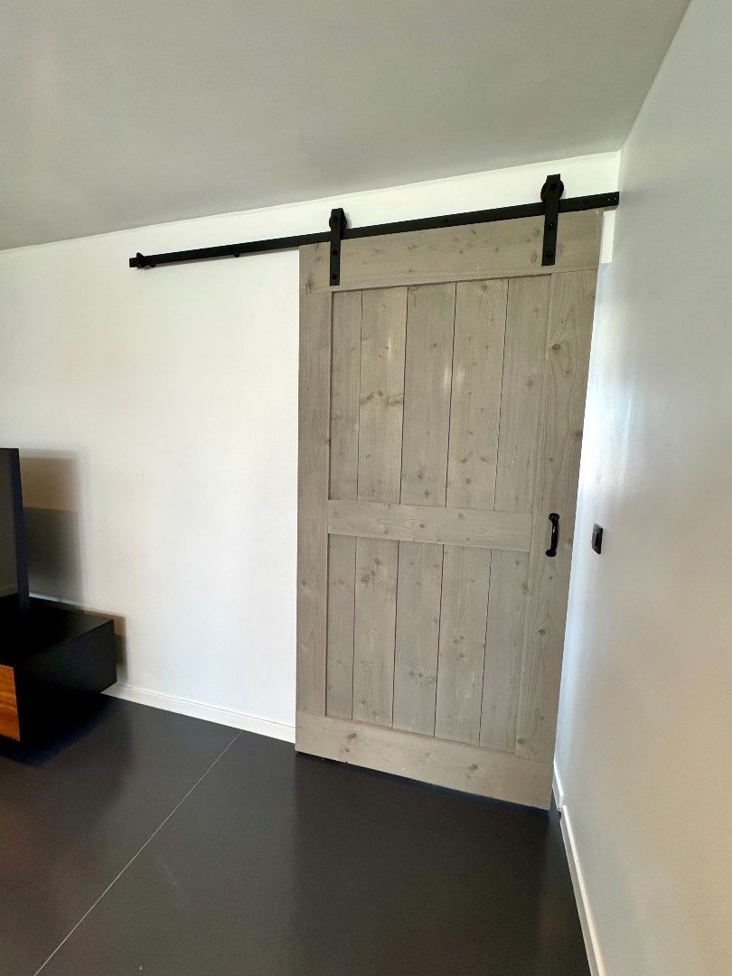 GERENOVEERDE WONING MET 2 SLPKS, TUIN EN GARAGE foto 20