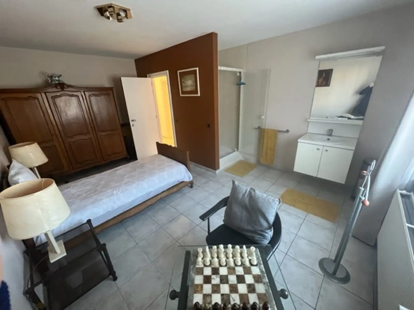 Centraal gelegen en ruim duplex appartement foto 6