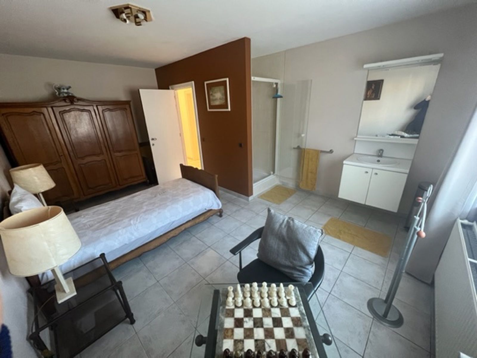 Centraal gelegen en ruim duplex appartement foto 6