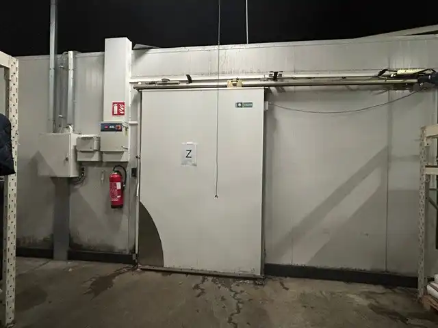 MULTIFUNCTIONEEL BEDRIJFSPAND MET KOEL-EN VRIESFACILITEITEN foto 16