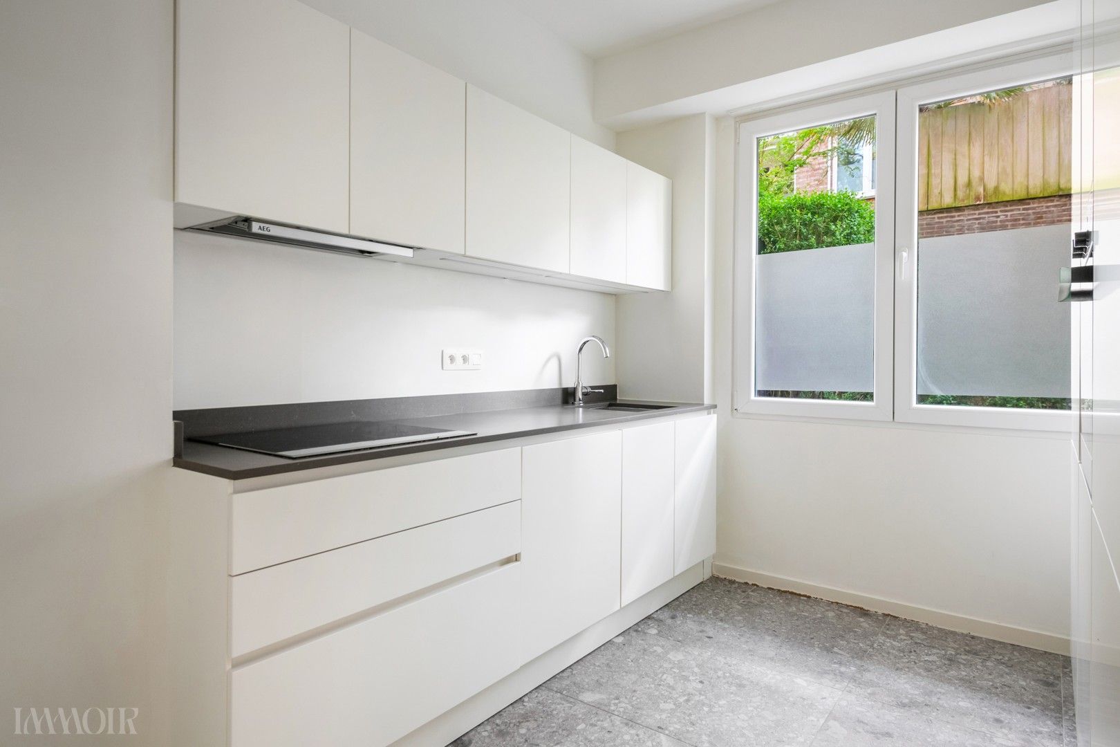 Gelijkvloers appartement met zeer ruim terras in de Pulhofwijk in Antwerpen. foto 12
