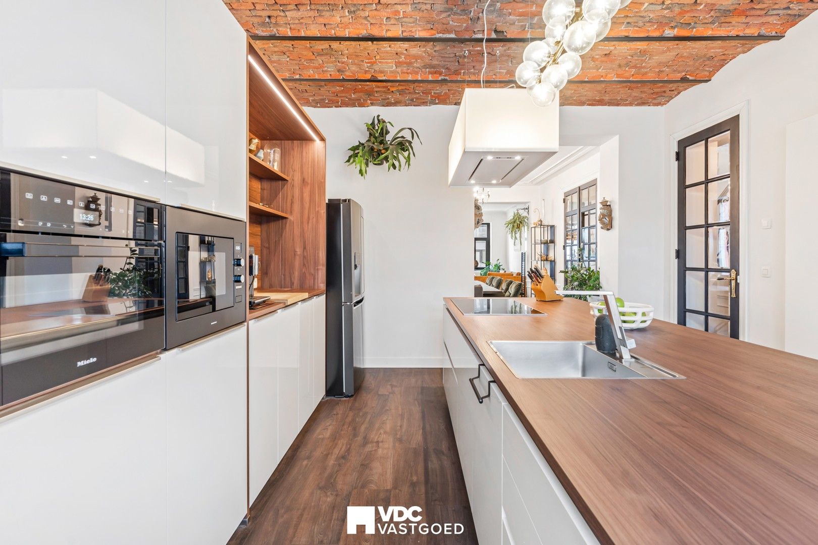 Statig herenhuis met grandeur en luxueuze afwerking in het hart van Tongeren foto 9