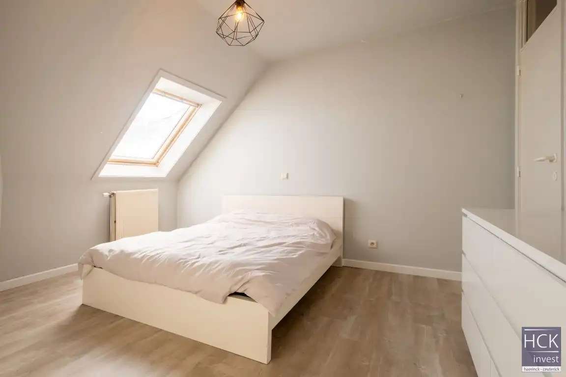 KRUISHOUTEM - Lichtrijk appartement met 2 SLPK. op topligging foto 7