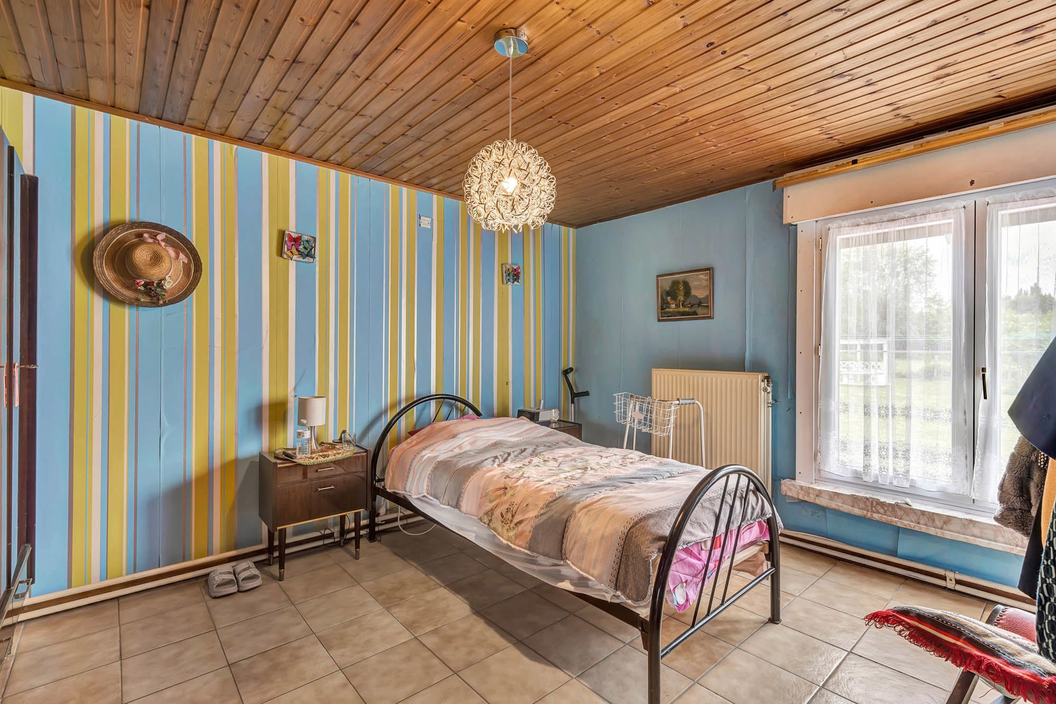 Te moderniseren gelijkvloerse woning op landelijke locatie foto 12