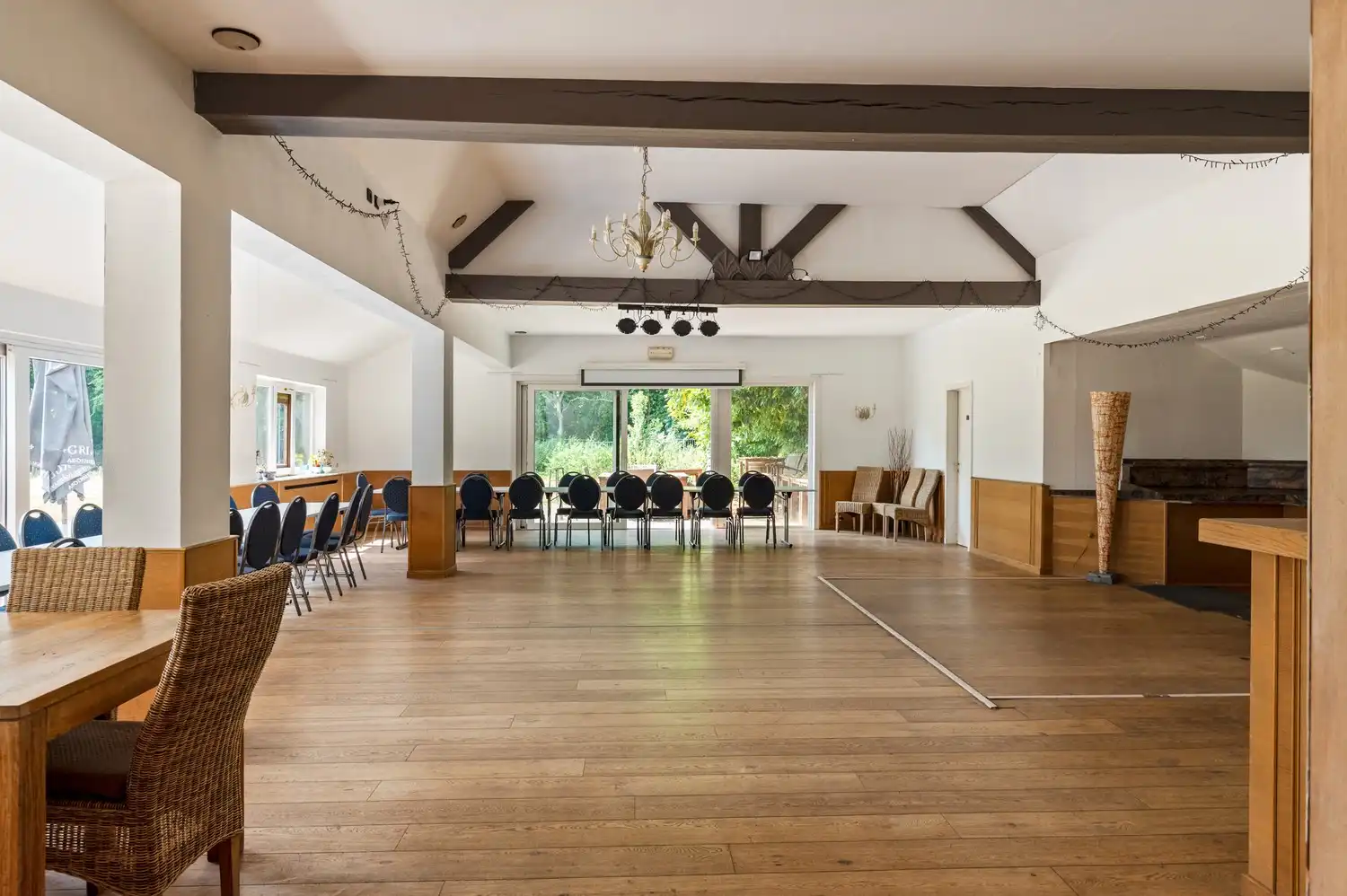 Landbouwgrond met gebouw op toplocatie in Emblem! foto 6