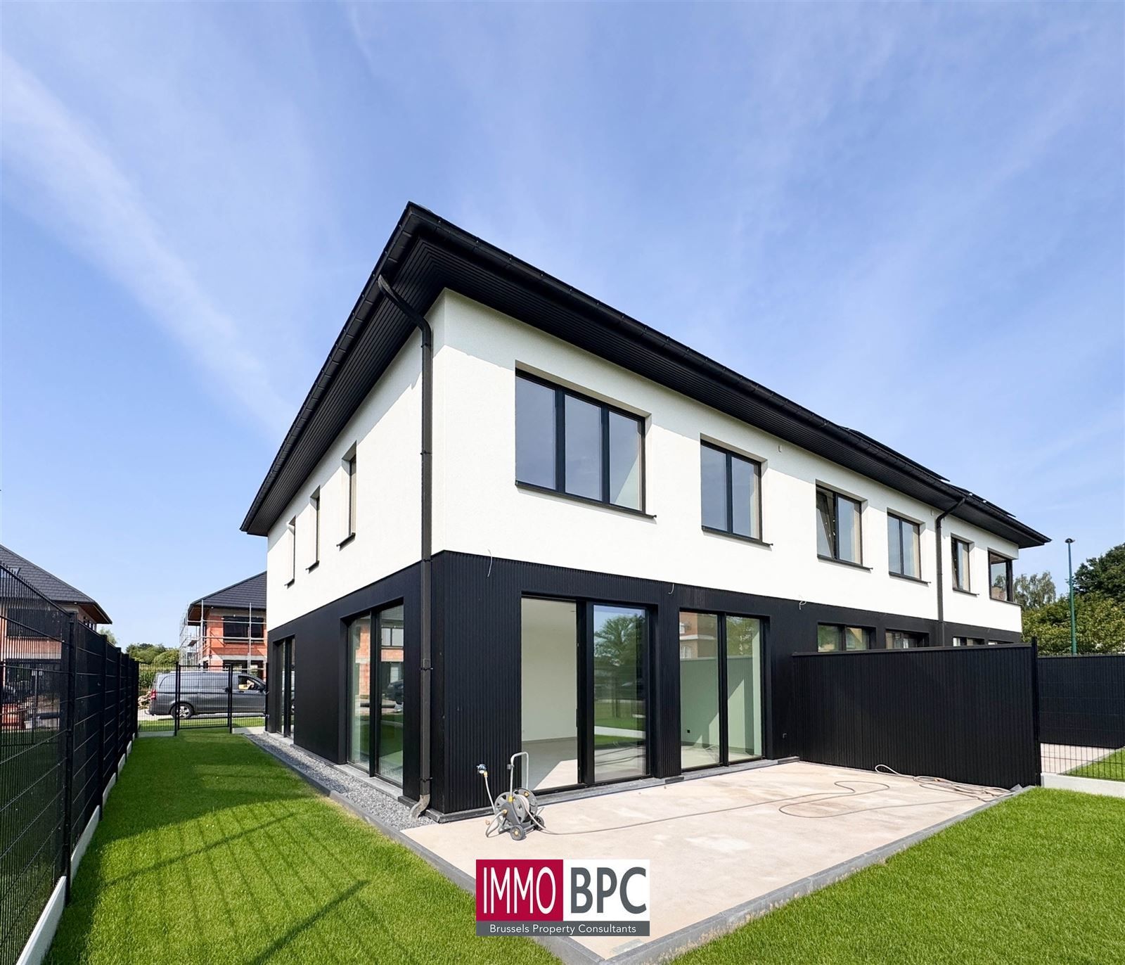 Prachtige nieuwbouwwoning in Wemmel – driegevel met zonnige tuin, hoogwaardige afwerking en extra’s! foto 6