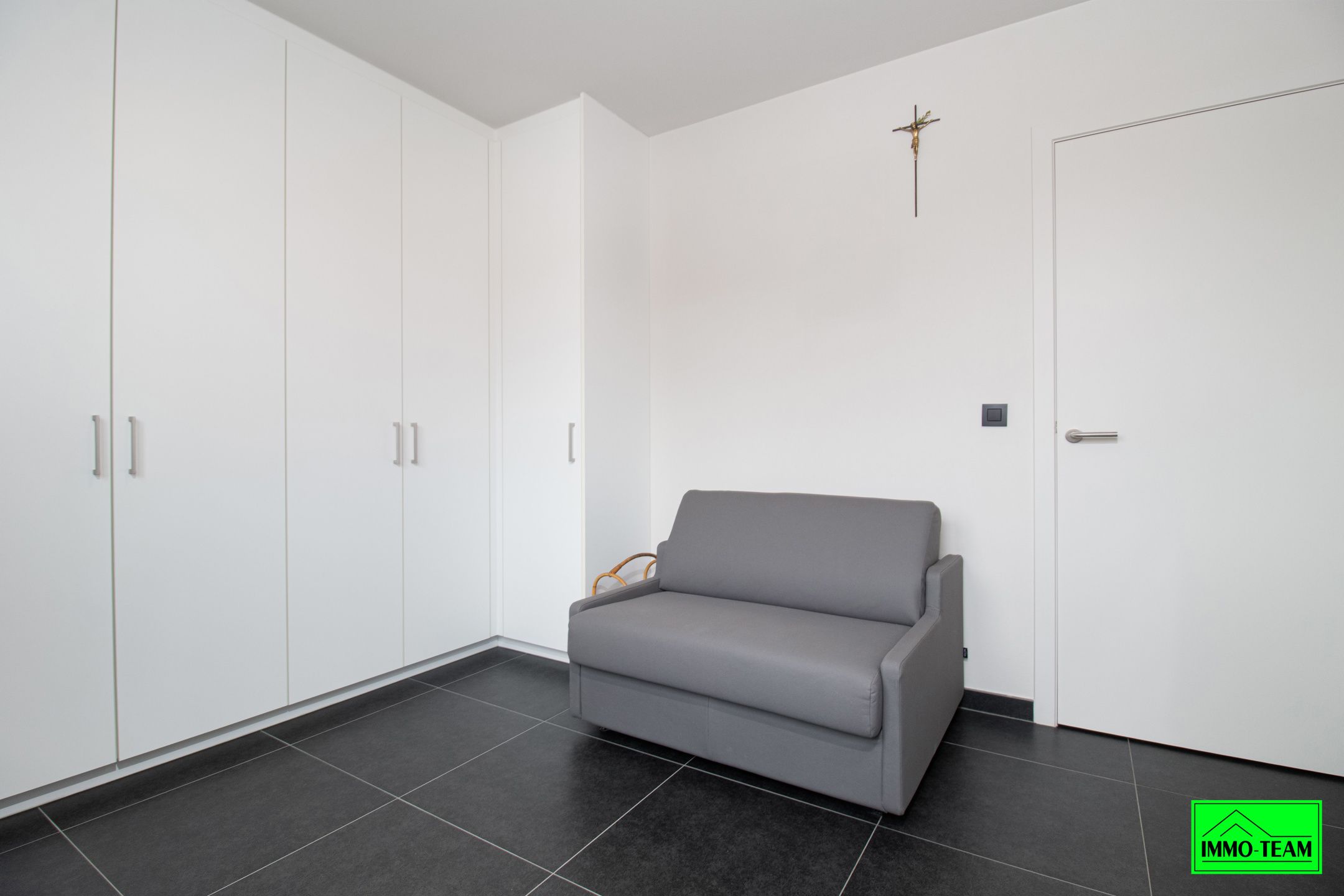 Modern en energiezuinig appartement met terras en garage foto 11