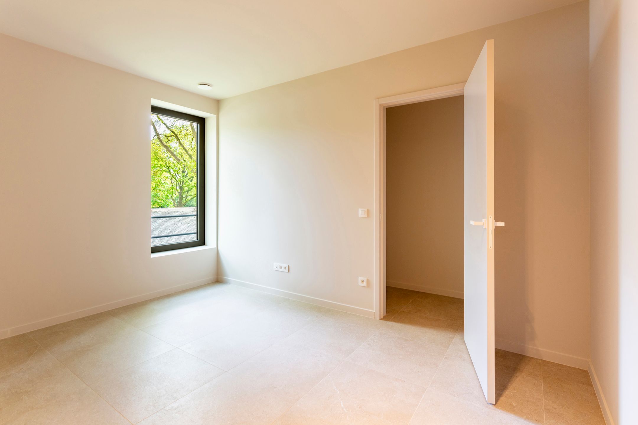 high end nieuwbouw luxevilla in rustige, residentiële wijk foto 20