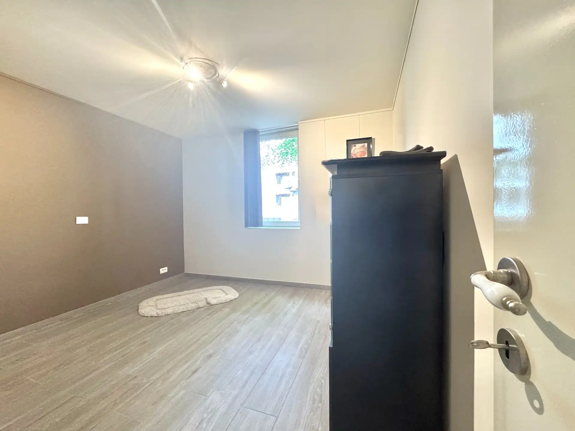 RUIM APPARTEMENT | OVERDEKTE AUTOSTAANPLAATS |TUIN | TERRAS | 130 M² foto 19