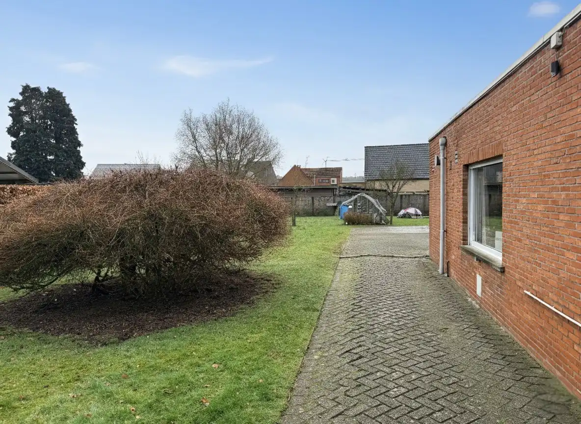 Leuke bungalowwoning gelegen in een rustige woonwijk te Wechelderzande! foto 16