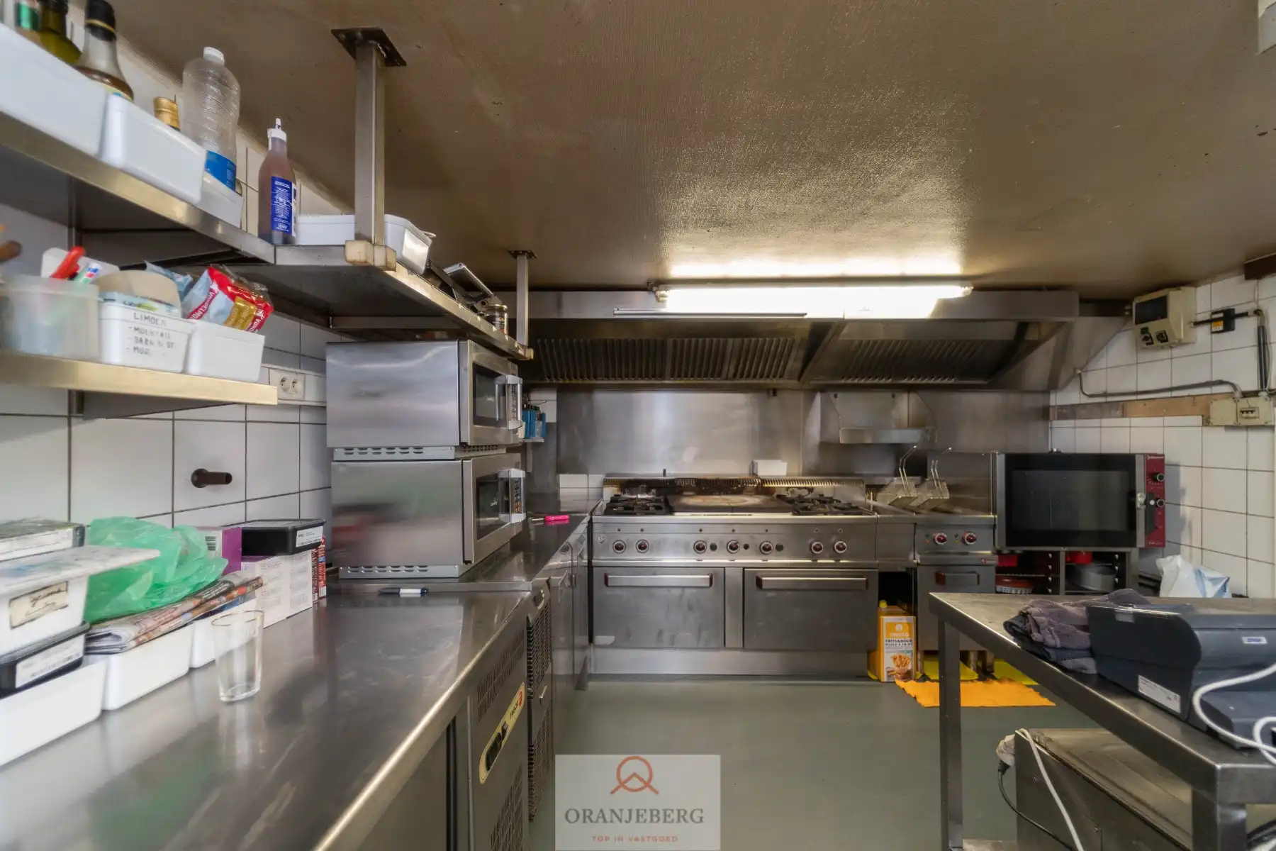 Handelspand in historisch gebouw aan de Vrijdagmarkt foto 15