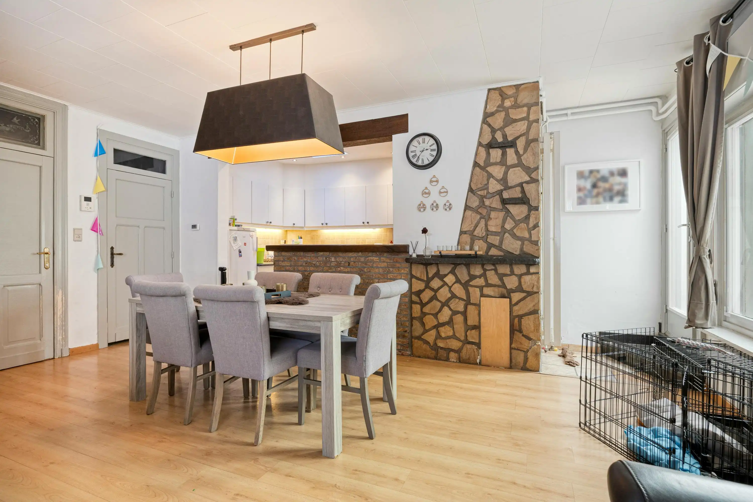 Uitzonderlijk ruime woning met garage te koop in centrum Wilrijk foto 8