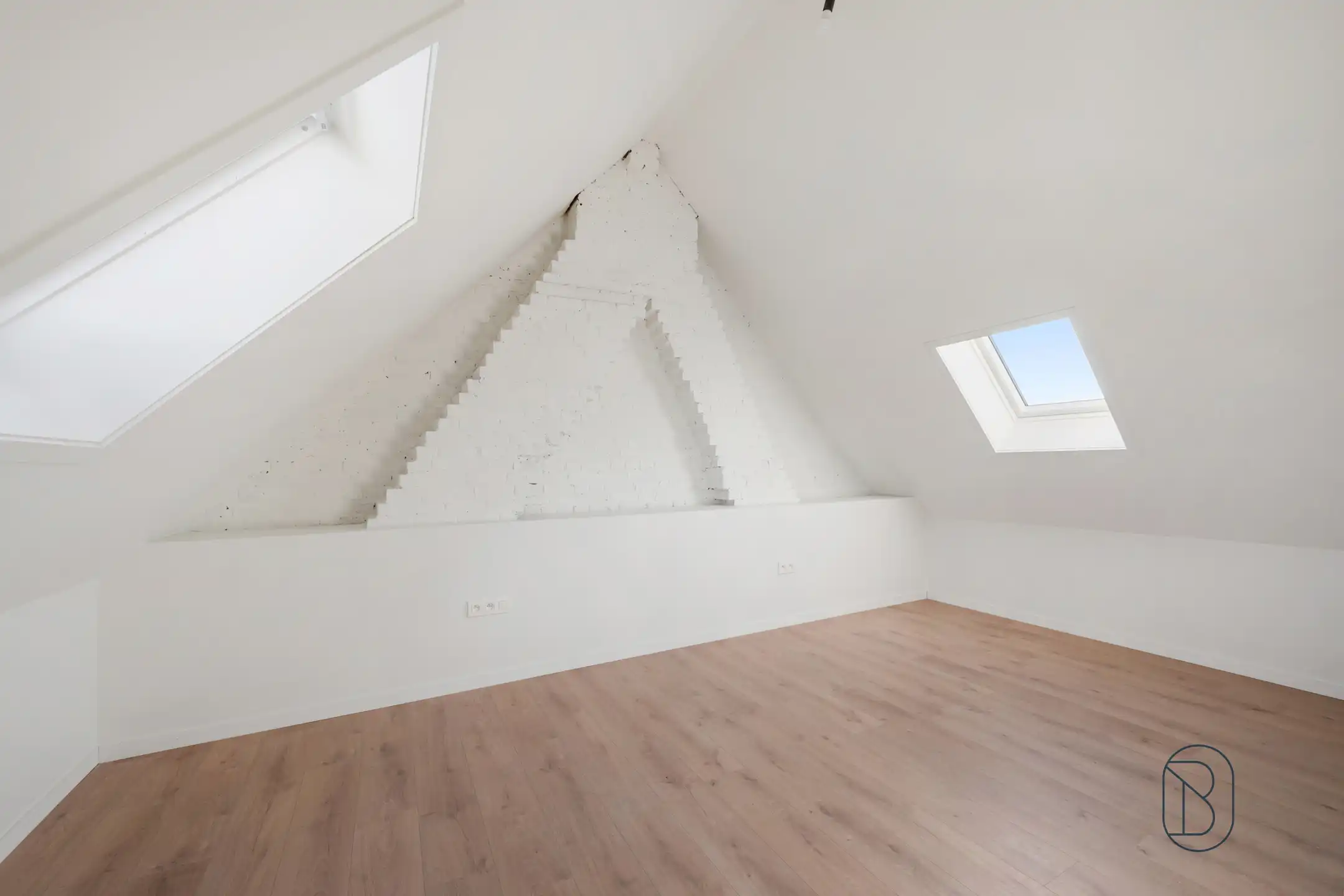 Kwalitatief gerenoveerde woning met tuin, en 3 slk.  foto 17