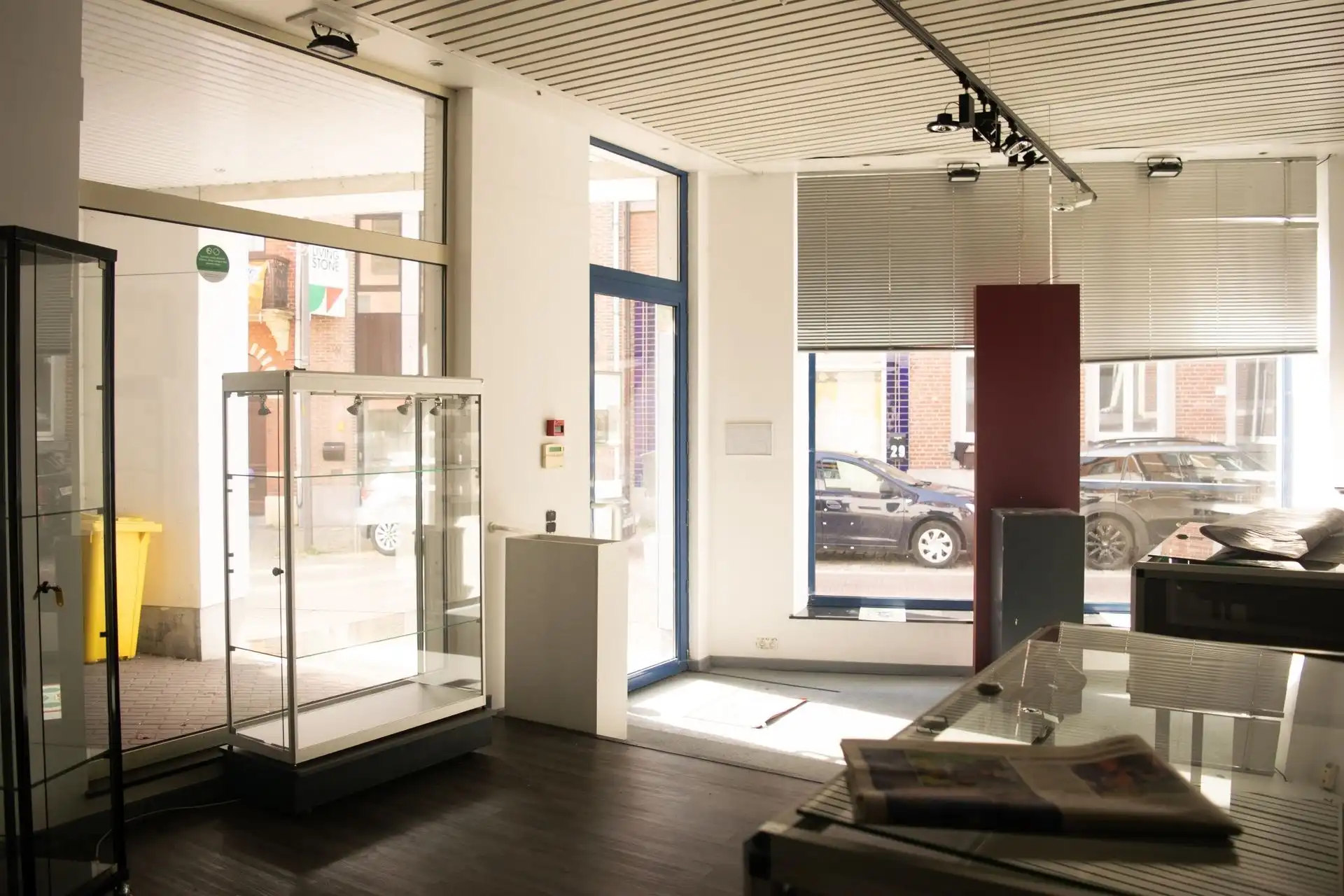 Handelspand met appartement foto 4