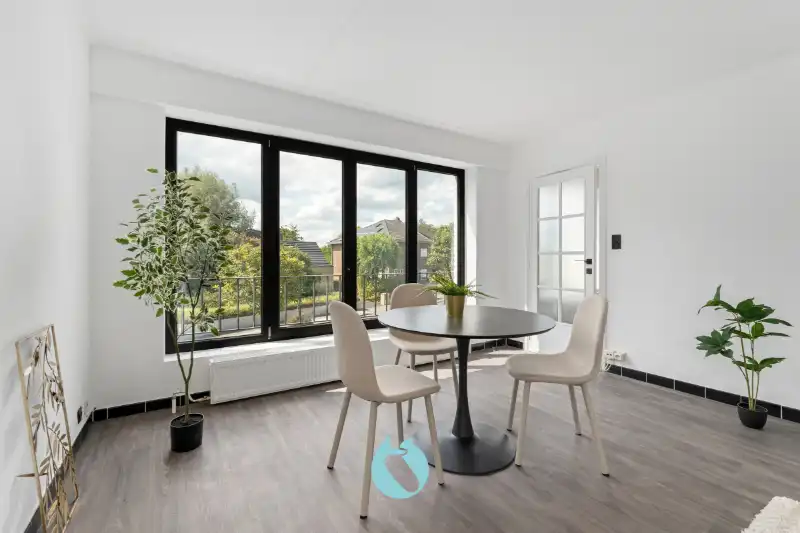 Hoekappartement met 2 slaapkamers, terras en gemeenschappelijke tuin foto 2