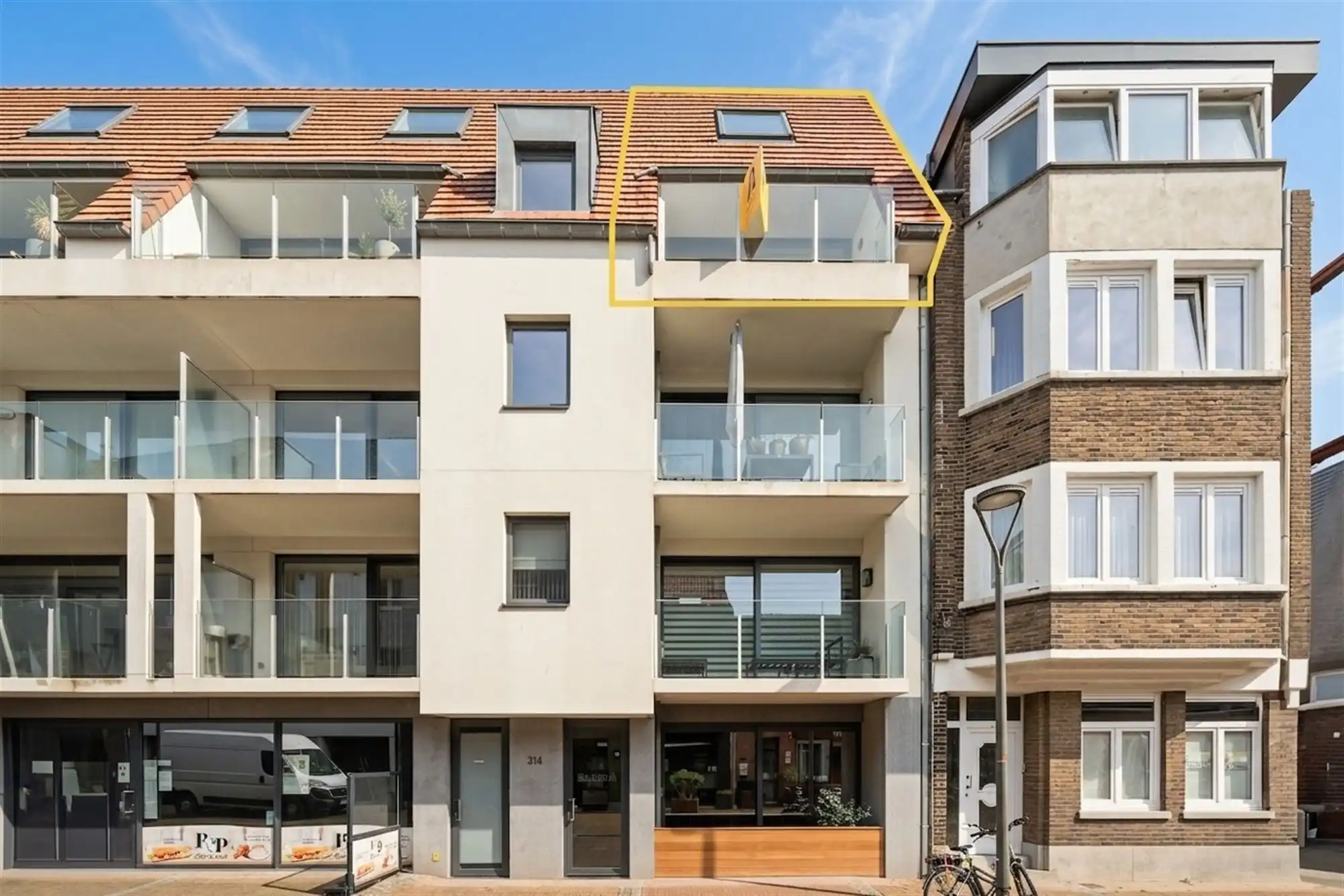 Duplex met 3 slaapkamers, 2 badkamers en zonnige terrassen foto {{pictureIndex}}