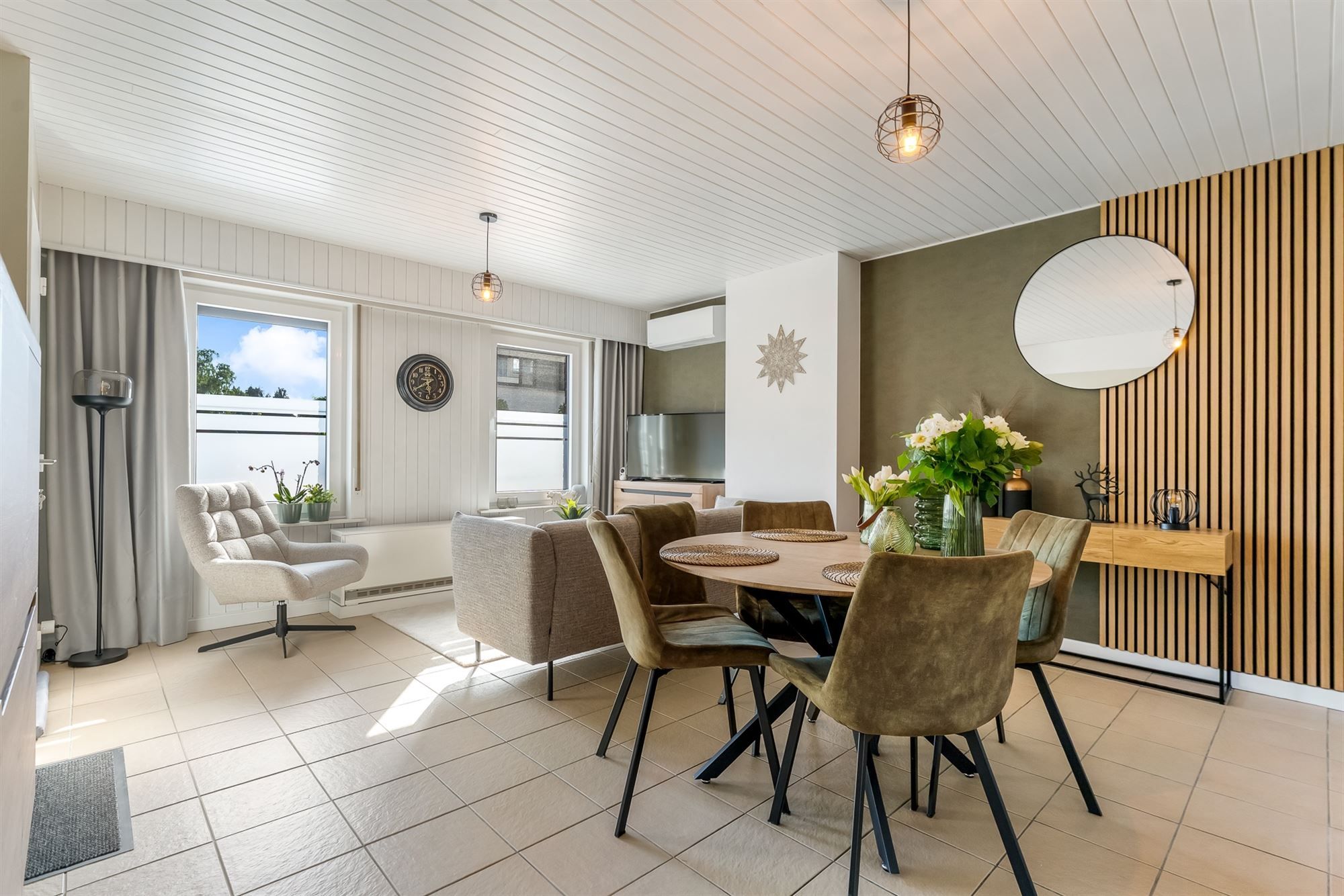 GOED GELEGEN OPBRENGSTEIGENDOM MET 2 APPARTEMENTEN foto 6
