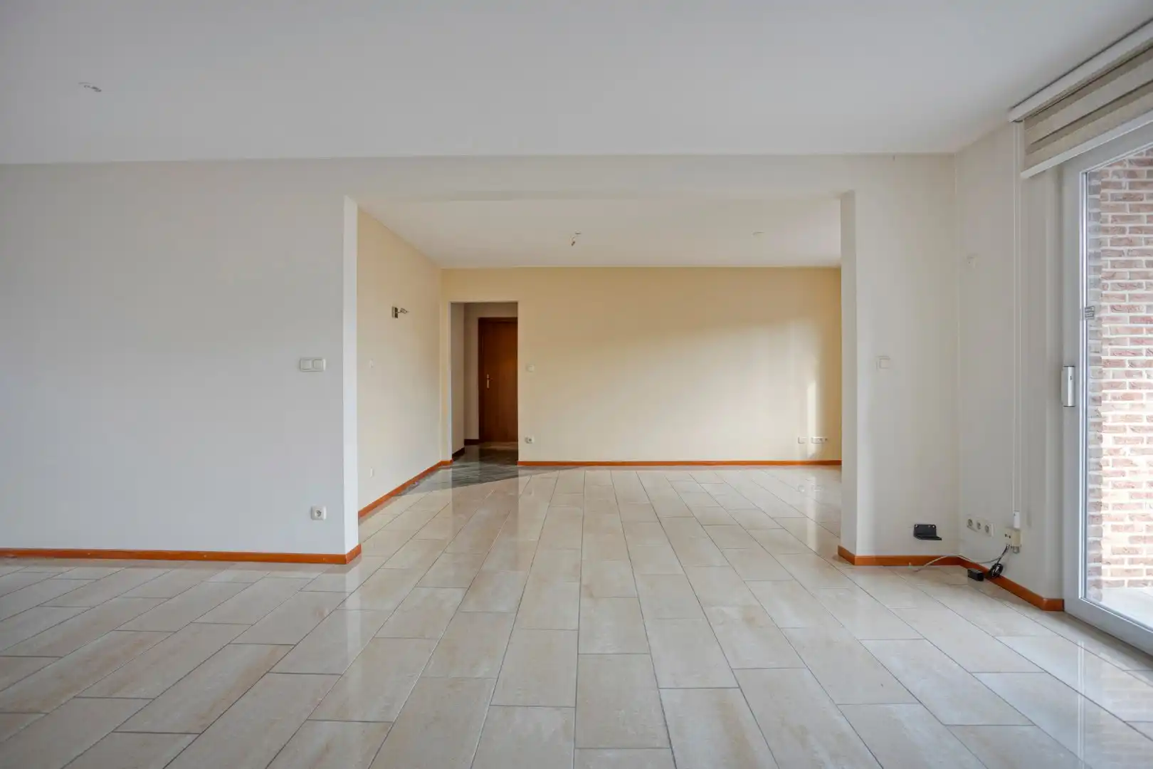APPARTEMENT VAN 175m² MET 2 SLAAPKAMERS, 2 TERRASSEN en GESLOTEN GARAGE IN LANAKEN CENTRUM !  foto 8
