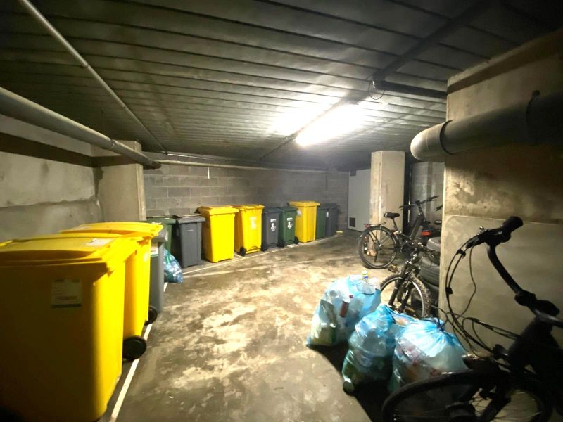 Recent ideaal gelegen volledig gerenoveerd appartement HARTJE Geel 2 slpk, met autostaanplaats foto 18