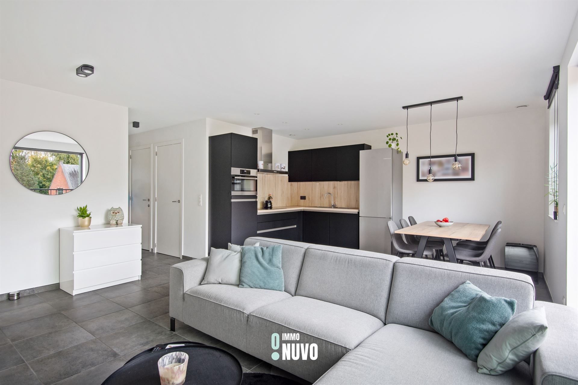 Recent appartement van 2021 - enkel eigenaars in het gebouw foto 4