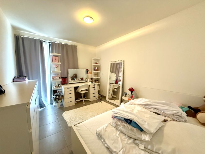 Centraal gelegen, modern appartement met 2 slaapkamers en terras foto 11