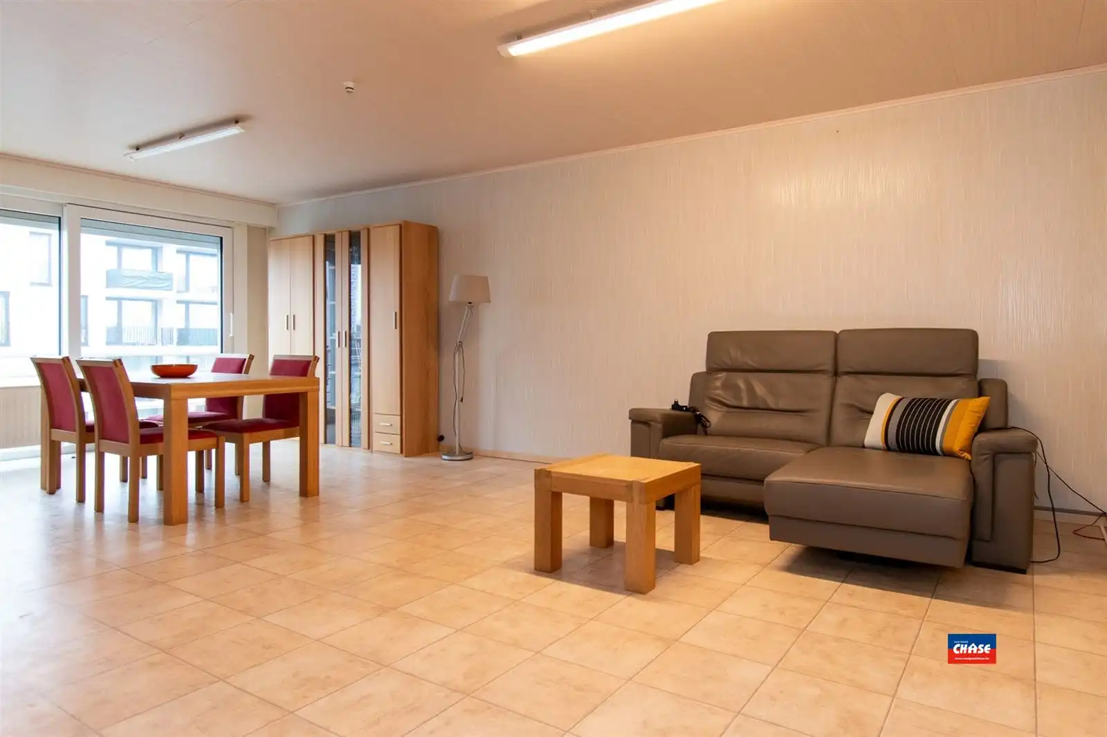 Instapklaar appartement met 2 slpks + P  foto {{pictureIndex}}