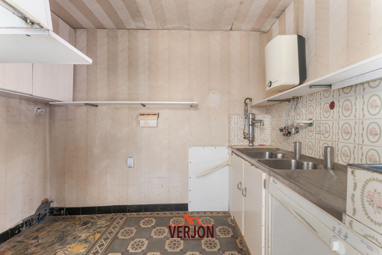 Mis deze knaller van een te renoveren woning niet op 693 m²! foto 8