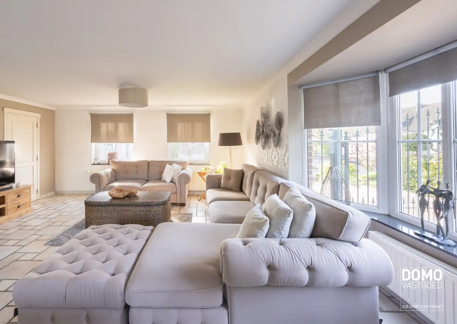 Karaktervolle en ruime gezinswoning in pastorij-/fermettestijl met prachtige tuin en 4 slaapkamers in het groene Kortessem foto 4