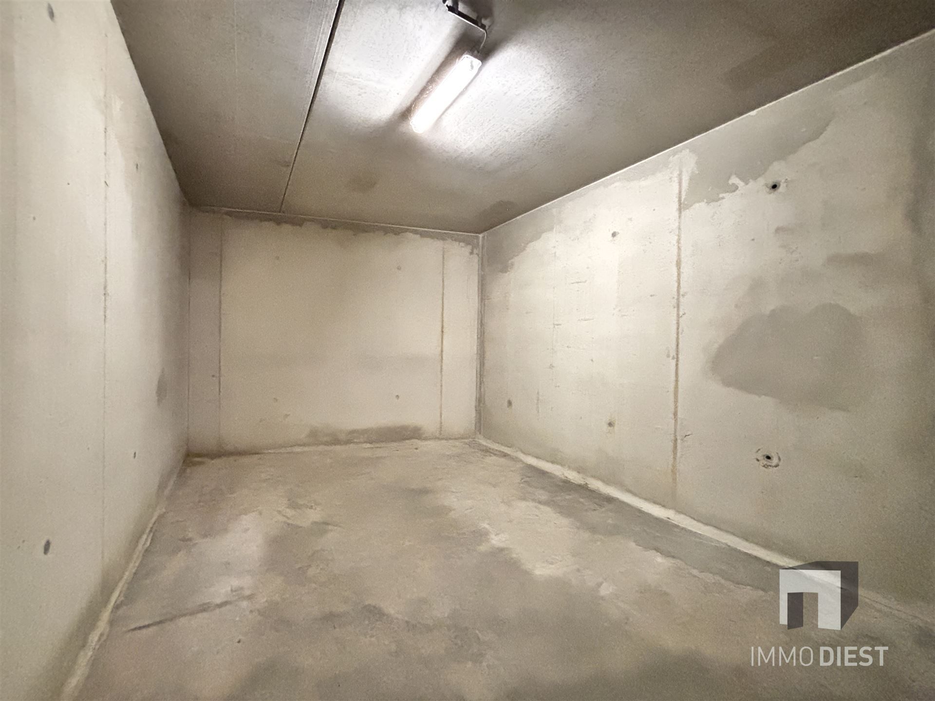 Ruim appartement op de tweede verdieping in het centrum van Tessenderlo foto 20