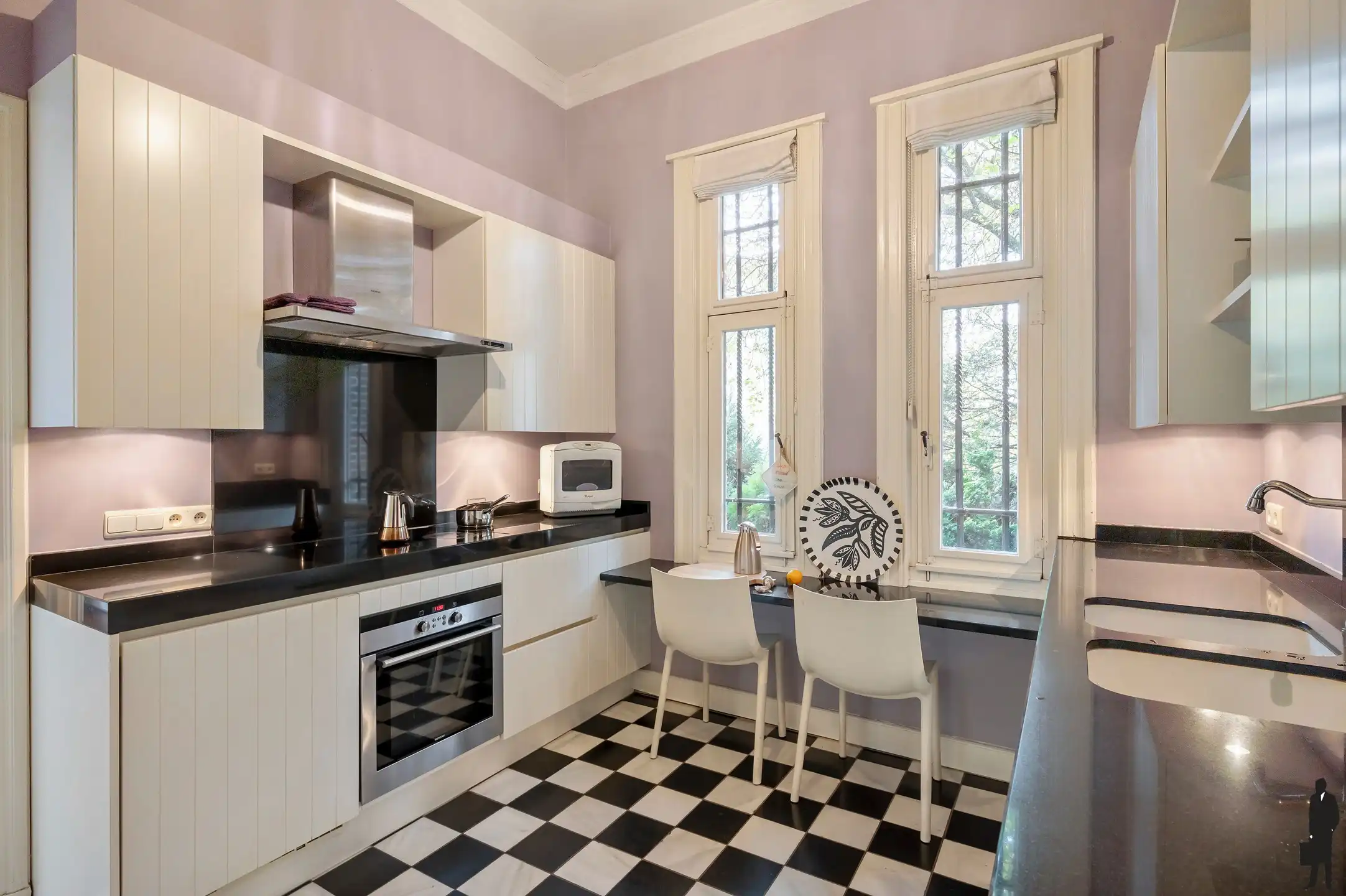 Historisch herenhuis pal in het centrum van Essen! foto 9